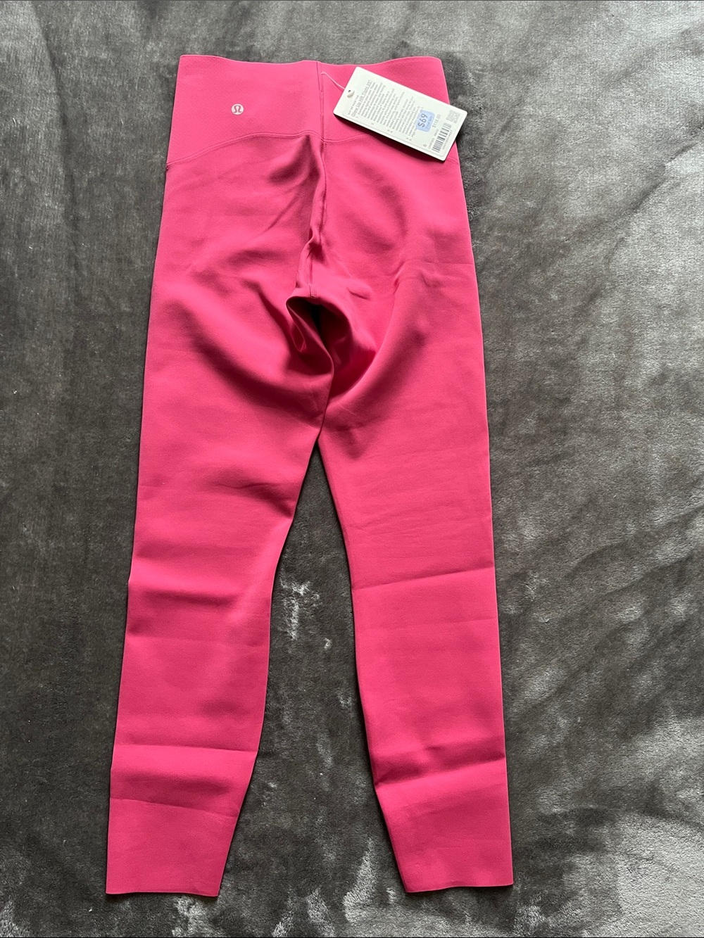 🆕 Lululemon Glow Up HR Tight 25” in Raspberry Coulis, size 6